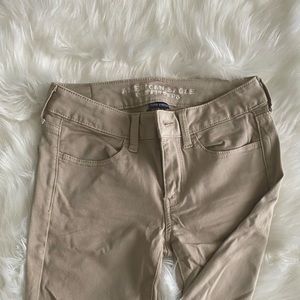American Eagle Outfitters 🦅 Khaki Jeggings AEO